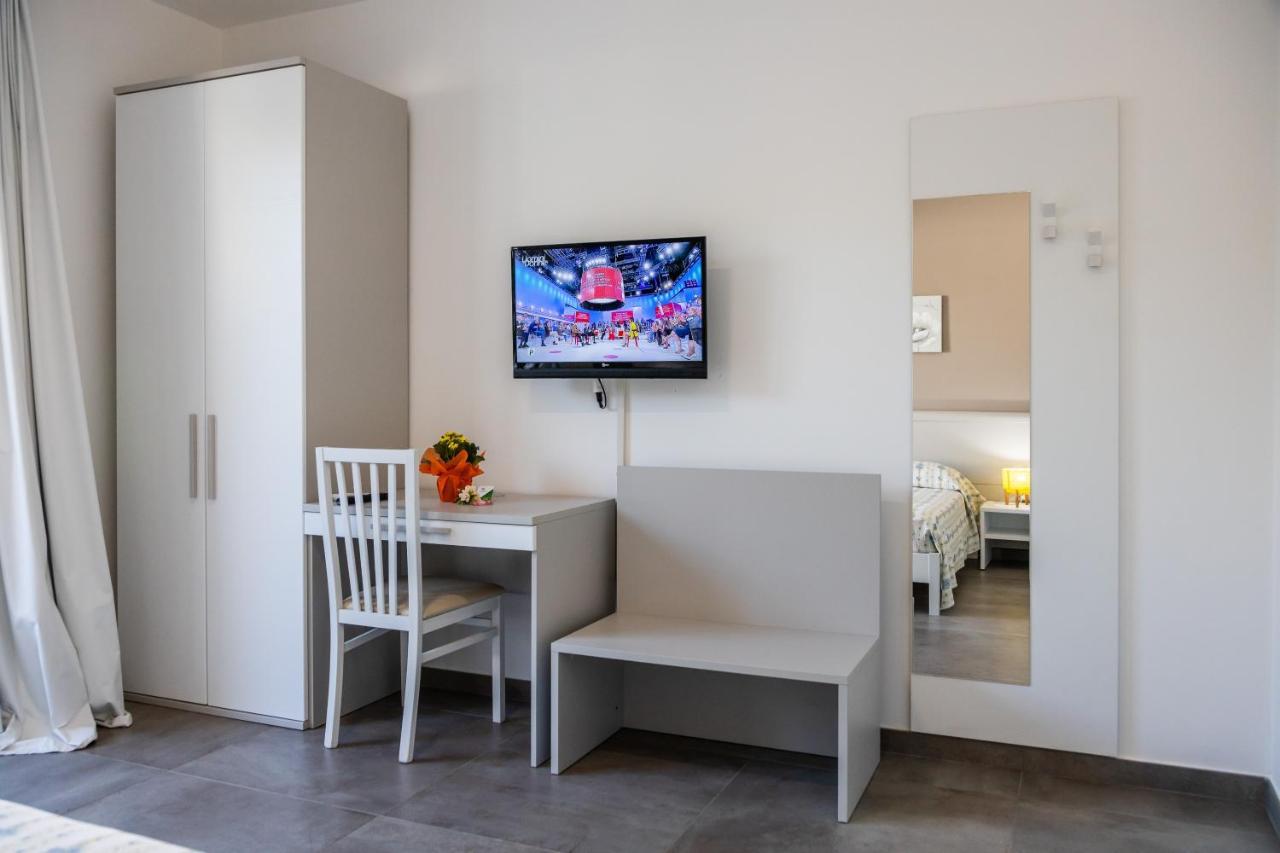 La Collina Di Montegrappa - Suites With Heated Private Pool - Suites With Shared Pool Tuglie Eksteriør bilde