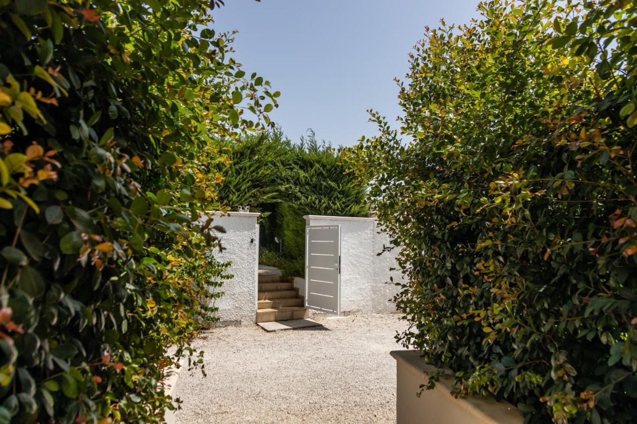 La Collina Di Montegrappa - Suites With Heated Private Pool - Suites With Shared Pool Tuglie Eksteriør bilde